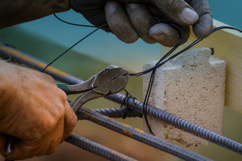 Arame Recozido: Flexibilidade e Resistência para Amarrações Metálicas