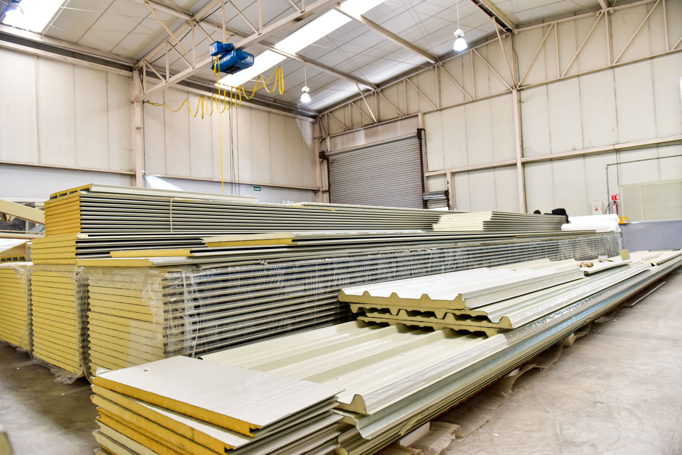 Quanto Custa Telha Sanduíche? Guia Completo de Preços e Fatores Que Influenciam