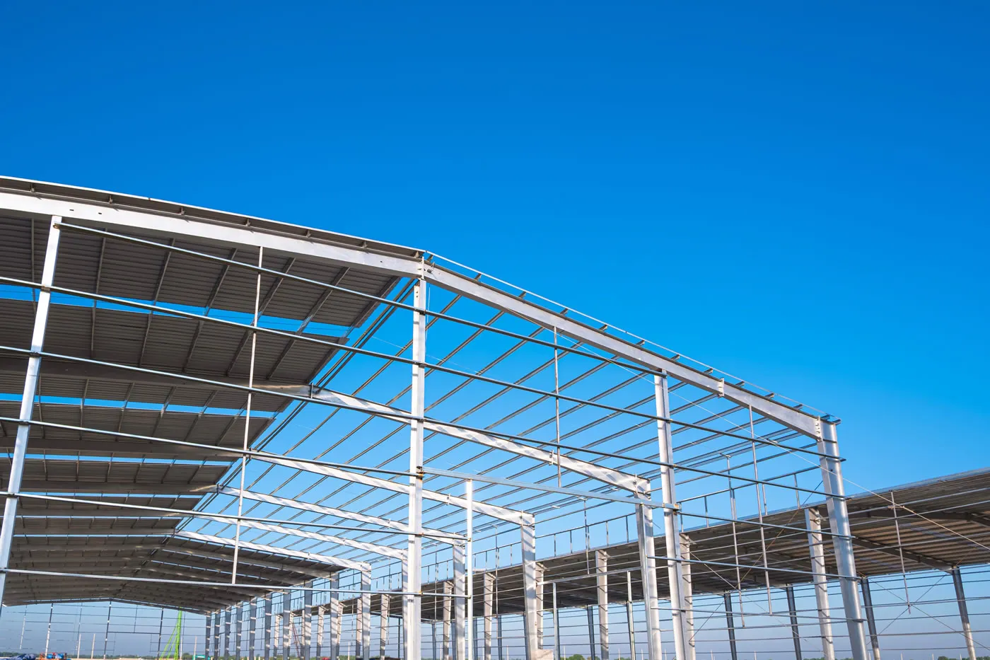 Como Escolher Telha Para Galpão Industrial? Guia Completo Para Acertar na Decisão